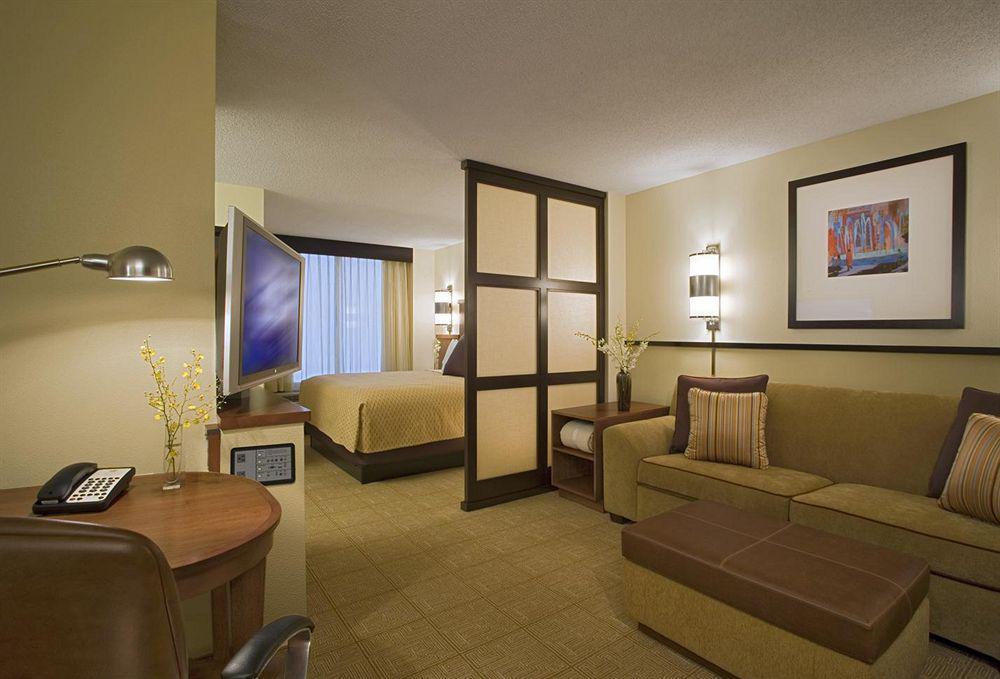 Hyatt Place Atlanta/Cobb Galleria Смирна Стая снимка